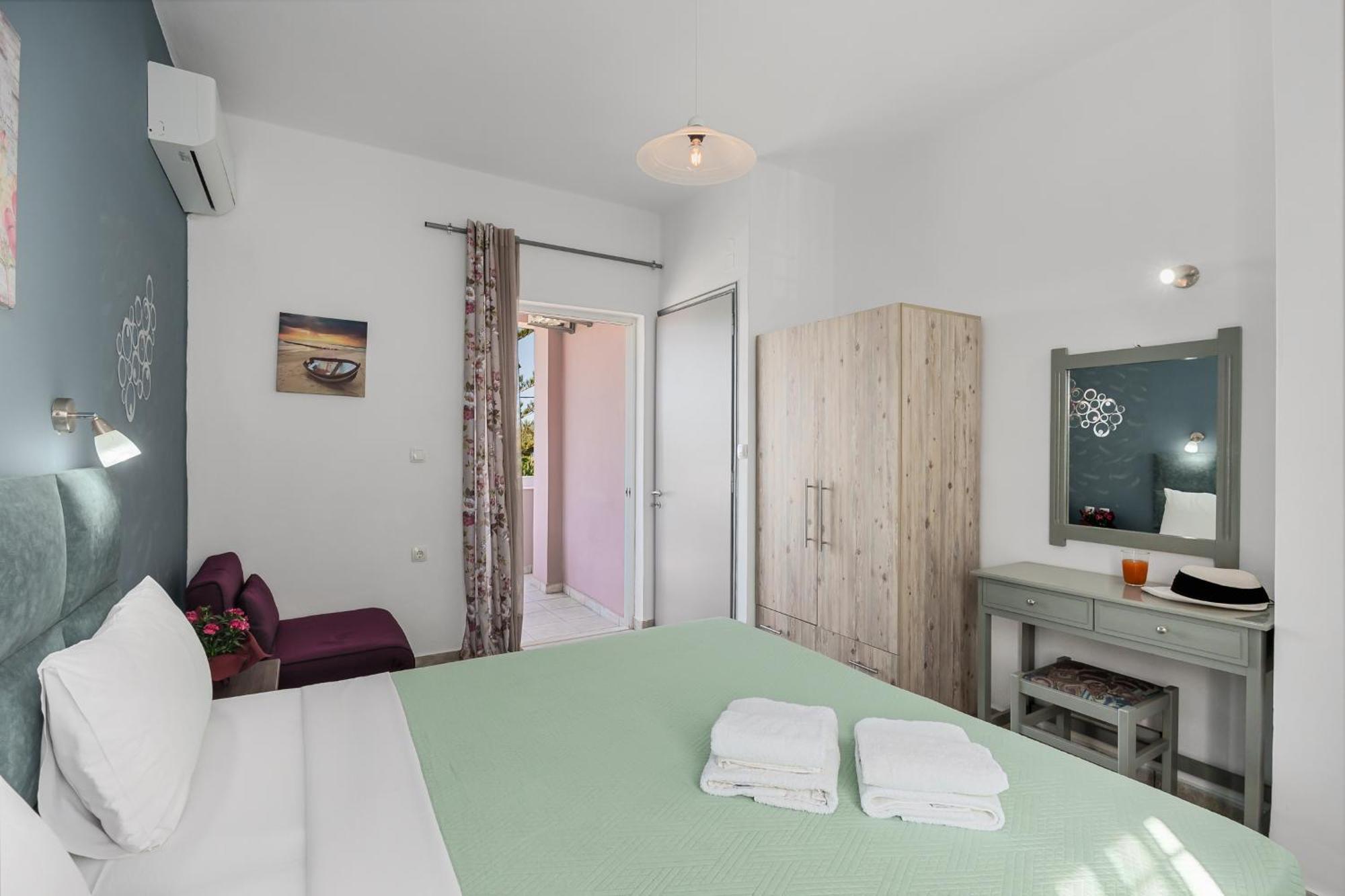 Nikos Apartments Агия-Марина Экстерьер фото